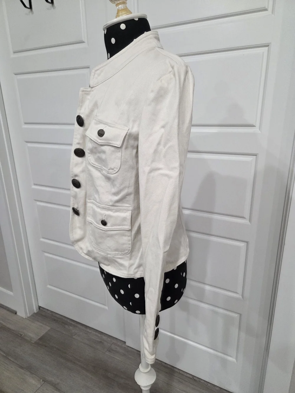 First Issue Liz Claiborne White Utility Jacket with Button Front Size Small